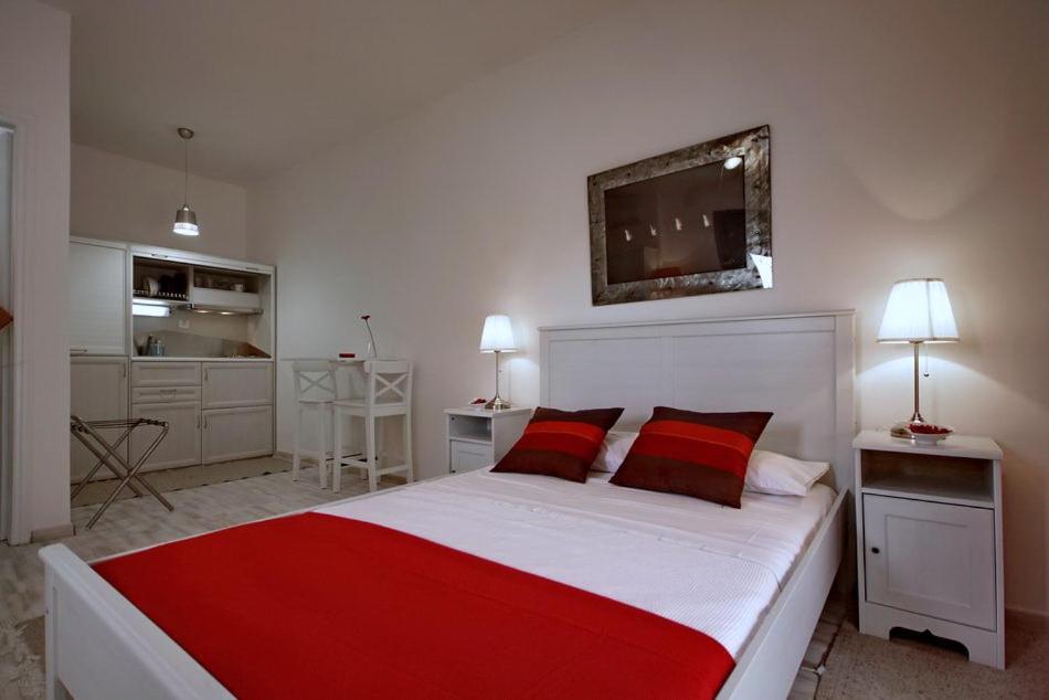 Aloe Luxury Apartments Porto Heli Exteriör bild