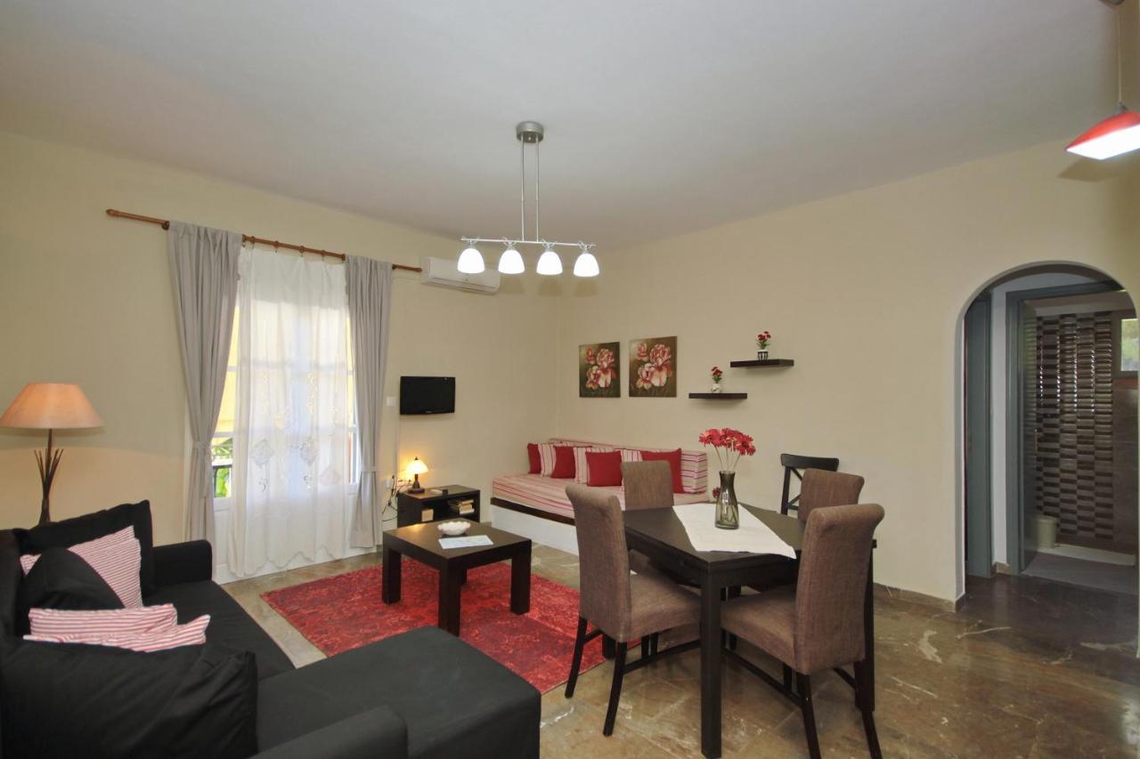 Aloe Luxury Apartments Porto Heli Exteriör bild